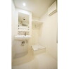 1LDK Apartment to Rent in Minato-ku Shower