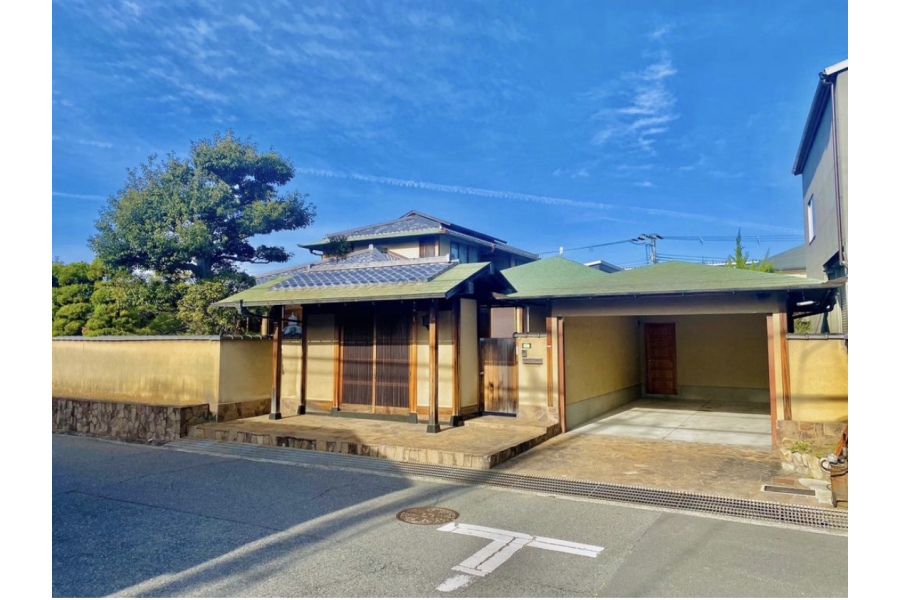7SLDK House to Buy in Kishiwada-shi Exterior