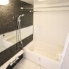 3LDK Apartment to Rent in Kawasaki-shi Nakahara-ku Bathroom