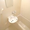 1K Apartment to Rent in Chiba-shi Chuo-ku Bathroom