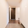 3LDK Apartment to Rent in Minato-ku Entrance