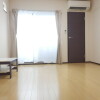 1K Apartment to Rent in Osaka-shi Minato-ku Living Room