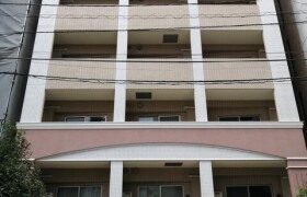 1K {building type} in Minamiazabu - Minato-ku