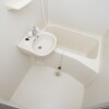 1K Apartment to Rent in Yokohama-shi Aoba-ku Bathroom