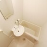 1K Apartment to Rent in Katano-shi Bathroom