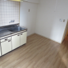 2SK Apartment to Rent in Osaka-shi Nishiyodogawa-ku Living Room