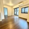 3LDK Apartment to Rent in Meguro-ku Living Room