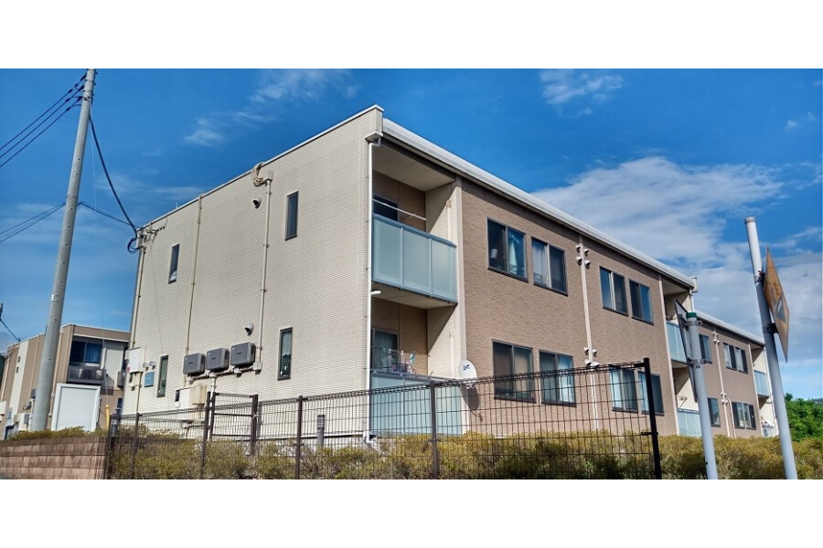 2LDK Apartment to Rent in Ashikaga-shi Exterior