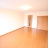 1K Apartment to Rent in Tokorozawa-shi Living Room