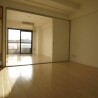 3DK Apartment to Rent in Yokohama-shi Konan-ku Room
