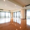 4LDK Apartment to Rent in Minato-ku Living Room