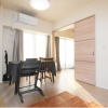 新宿區出售中的2LDK公寓大廈房地產 起居室