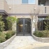 2K Apartment to Rent in Minato-ku Entrance Hall