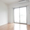 1LDK Apartment to Rent in Kawasaki-shi Miyamae-ku Living Room