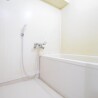 2DK Apartment to Rent in Yokohama-shi Kanagawa-ku Bathroom