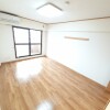 1K Apartment to Rent in Nakagami-gun Nishihara-cho Room