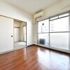 2LDK Apartment to Rent in Osaka-shi Naniwa-ku Western Room