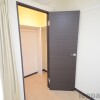 1K Apartment to Rent in Fukutsu-shi Entrance Hall