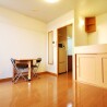1K Apartment to Rent in Hikone-shi Living Room