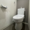 1K Apartment to Rent in Suita-shi Toilet