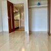 1K Apartment to Rent in Osaka-shi Naniwa-ku Room