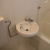 1K Apartment to Rent in Tsurugashima-shi Washroom