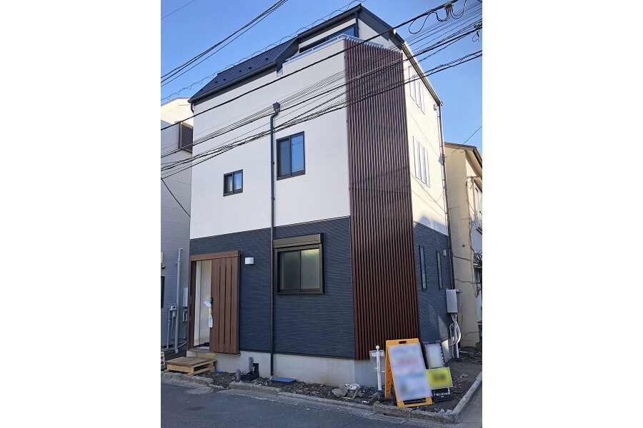2LDK House to Buy in Koto-ku Exterior
