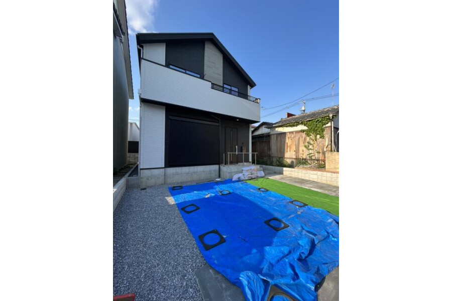 4SLDK House to Buy in Komae-shi Exterior