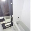 1K Apartment to Rent in Osaka-shi Suminoe-ku Bathroom