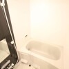 1LDK Apartment to Rent in Ikeda-shi Bathroom
