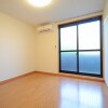 1K Apartment to Rent in Kobe-shi Suma-ku Living Room