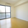 2DK Apartment to Rent in Toyonaka-shi Living Room