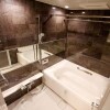 在目黒區購買2LDK 公寓大廈的房產 浴室