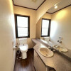 4LDK House to Rent in Kamakura-shi Toilet