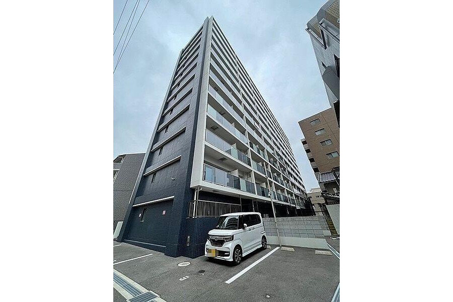1K Apartment to Buy in Osaka-shi Nishi-ku Exterior