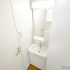 2DK Apartment to Rent in Fukuoka-shi Higashi-ku Washroom