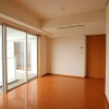 2LDK Apartment to Rent in Yokohama-shi Nishi-ku Western Room