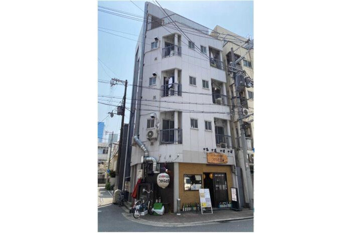 Whole Building Apartment to Buy in Osaka-shi Miyakojima-ku Interior