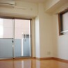 2DK Apartment to Rent in Yokohama-shi Naka-ku Room