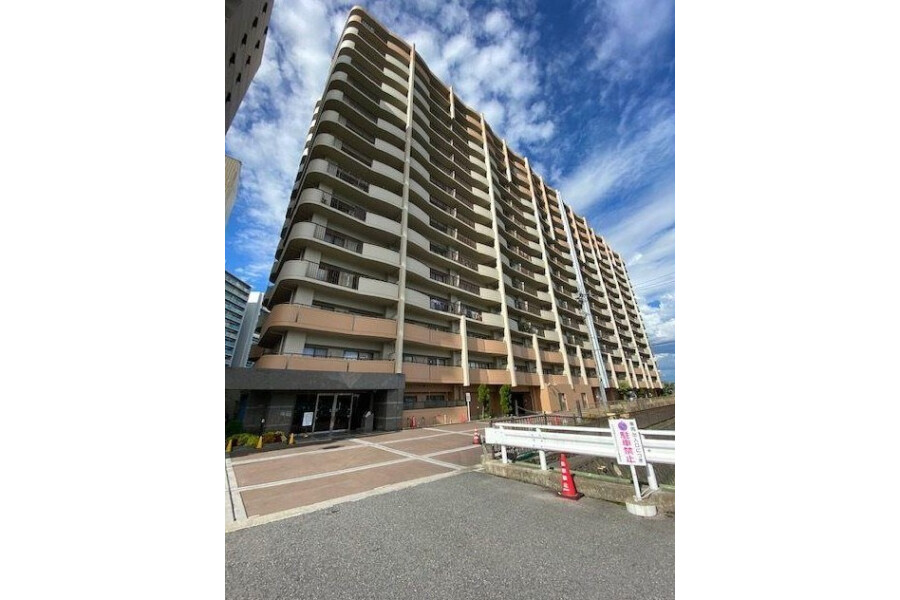 4LDK Apartment to Buy in Otsu-shi Exterior