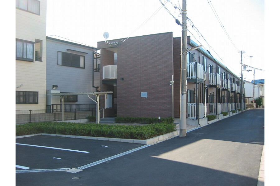 1LDK Apartment to Rent in Matsubara-shi Exterior