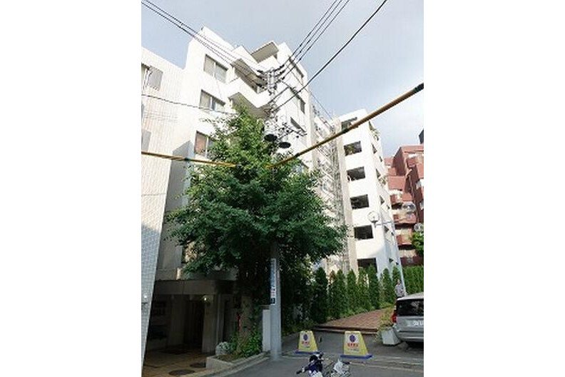 1R 맨션 to Rent in Minato-ku Exterior