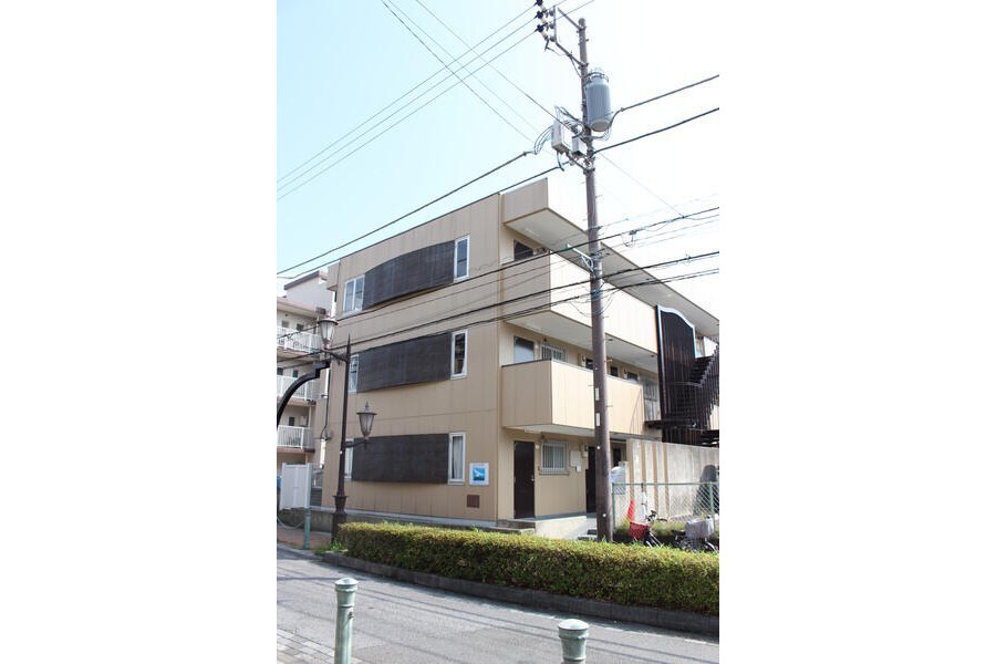 2DK Apartment to Rent in Urayasu-shi Exterior