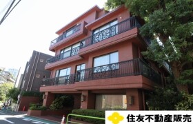 3LDK {building type} in Minamiazabu - Minato-ku
