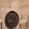 1K Apartment to Rent in Minato-ku Toilet