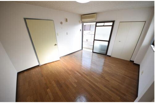 大阪市东淀川区出租中的1K公寓大厦 起居室