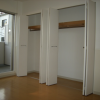 1K Apartment to Rent in Osaka-shi Nishiyodogawa-ku Storage