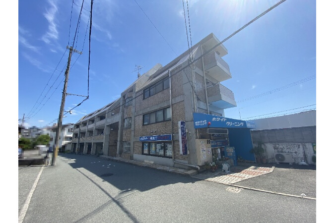 Whole Building Apartment to Buy in Toyonaka-shi Exterior