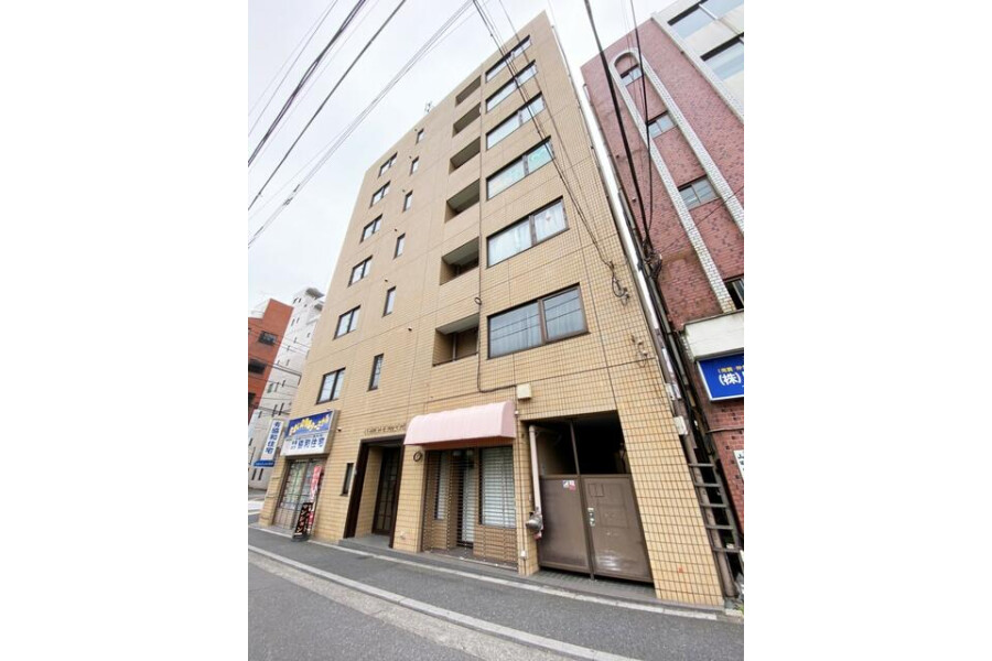 1R Apartment to Buy in Kita-ku Exterior