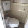 2DK Apartment to Rent in Minato-ku Toilet